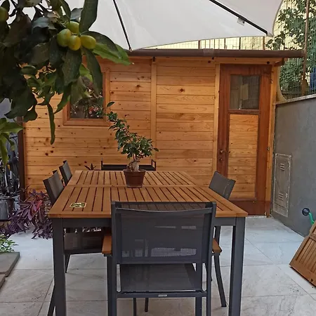 Romegardenhaus * روما